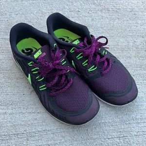 Nike running shoes US:6.5